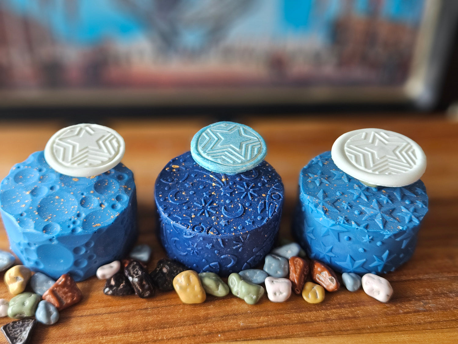 MEDALLION CHOCOLATE MOLDS