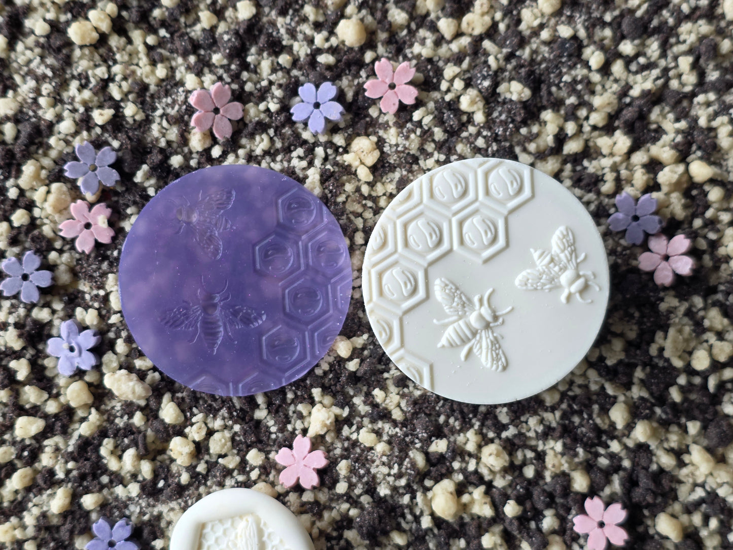 BEE PIXIE TOPPERS (1.75)