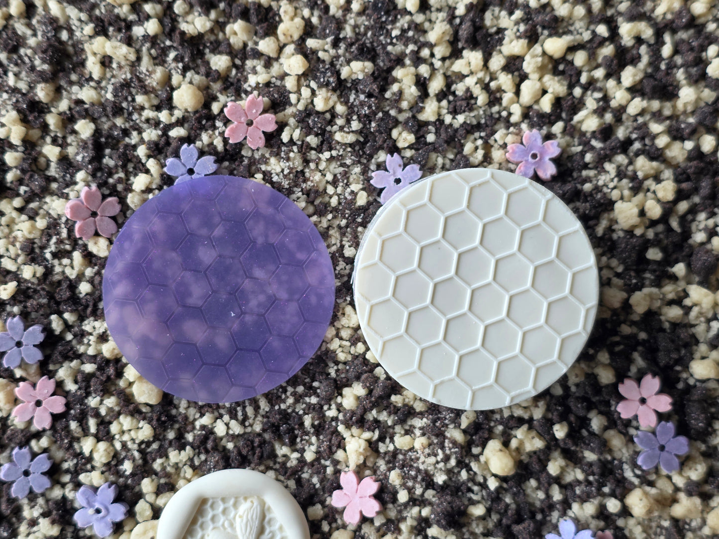BEE PIXIE TOPPERS (1.75)