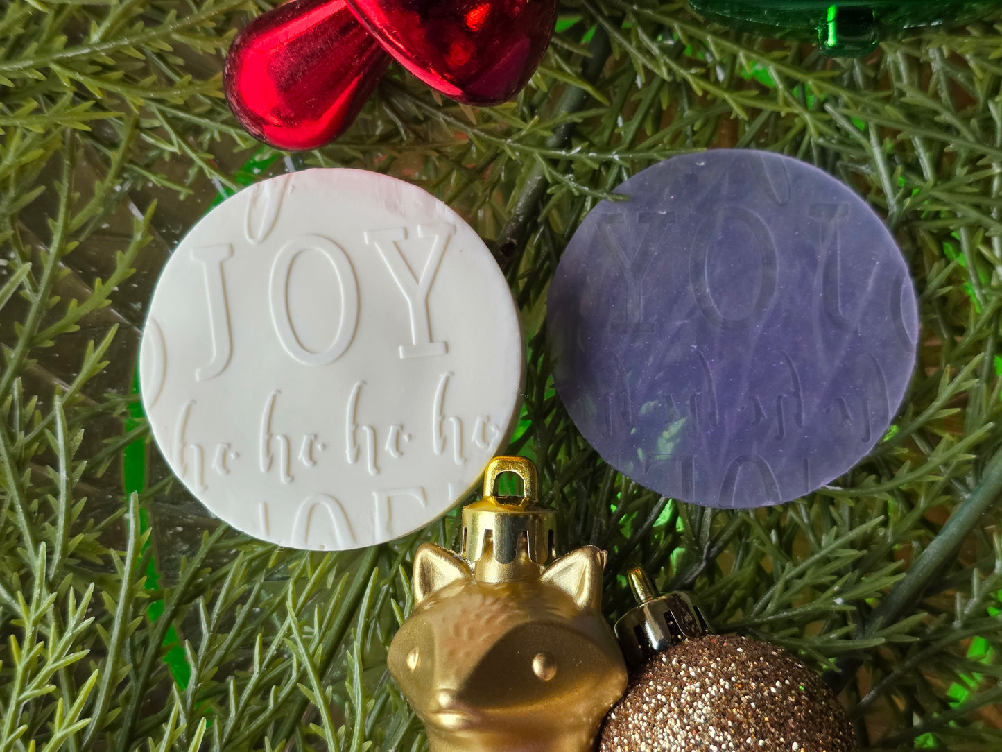 CHRISTMAS PIXIE TOPPERS (1.75) FITS OLDER MINI BENTY MOLDS