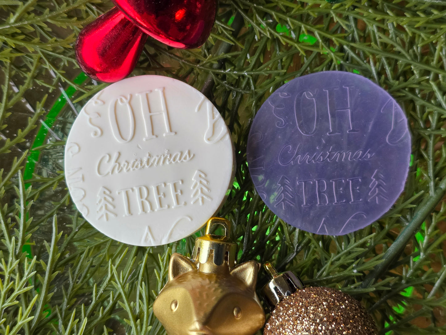 CHRISTMAS PIXIE TOPPERS (1.75) FITS OLDER MINI BENTY MOLDS