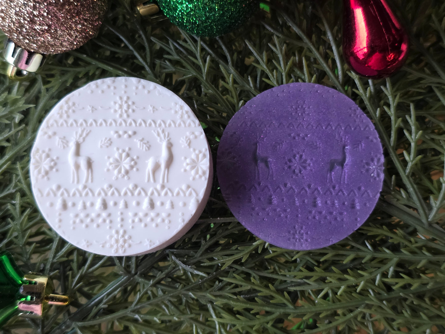 CHRISTMAS PIXIE TOPPERS (1.75) FITS OLDER MINI BENTY MOLDS