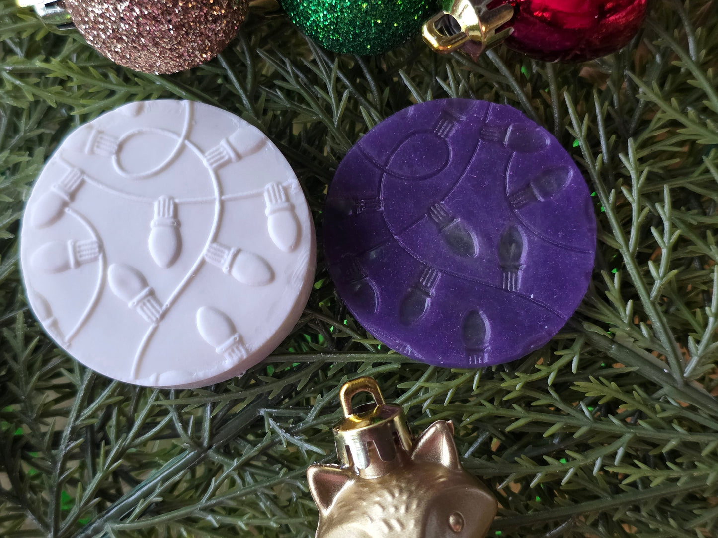 CHRISTMAS PIXIE TOPPERS (1.75) FITS OLDER MINI BENTY MOLDS