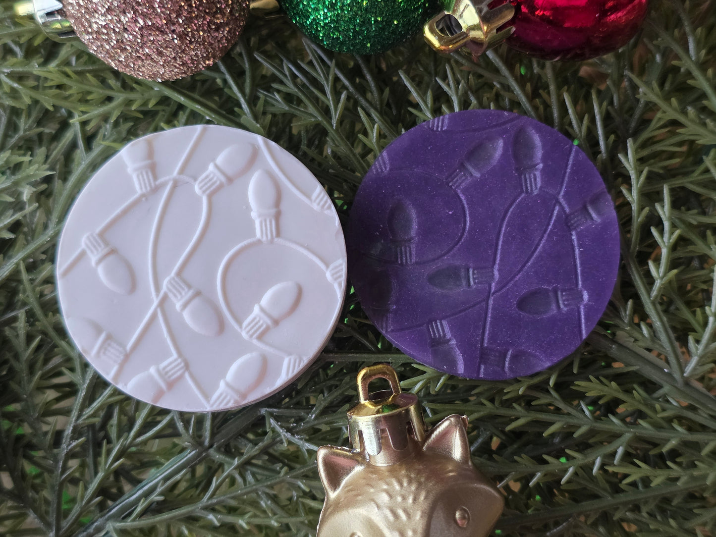 CHRISTMAS PIXIE TOPPERS (1.75) FITS OLDER MINI BENTY MOLDS