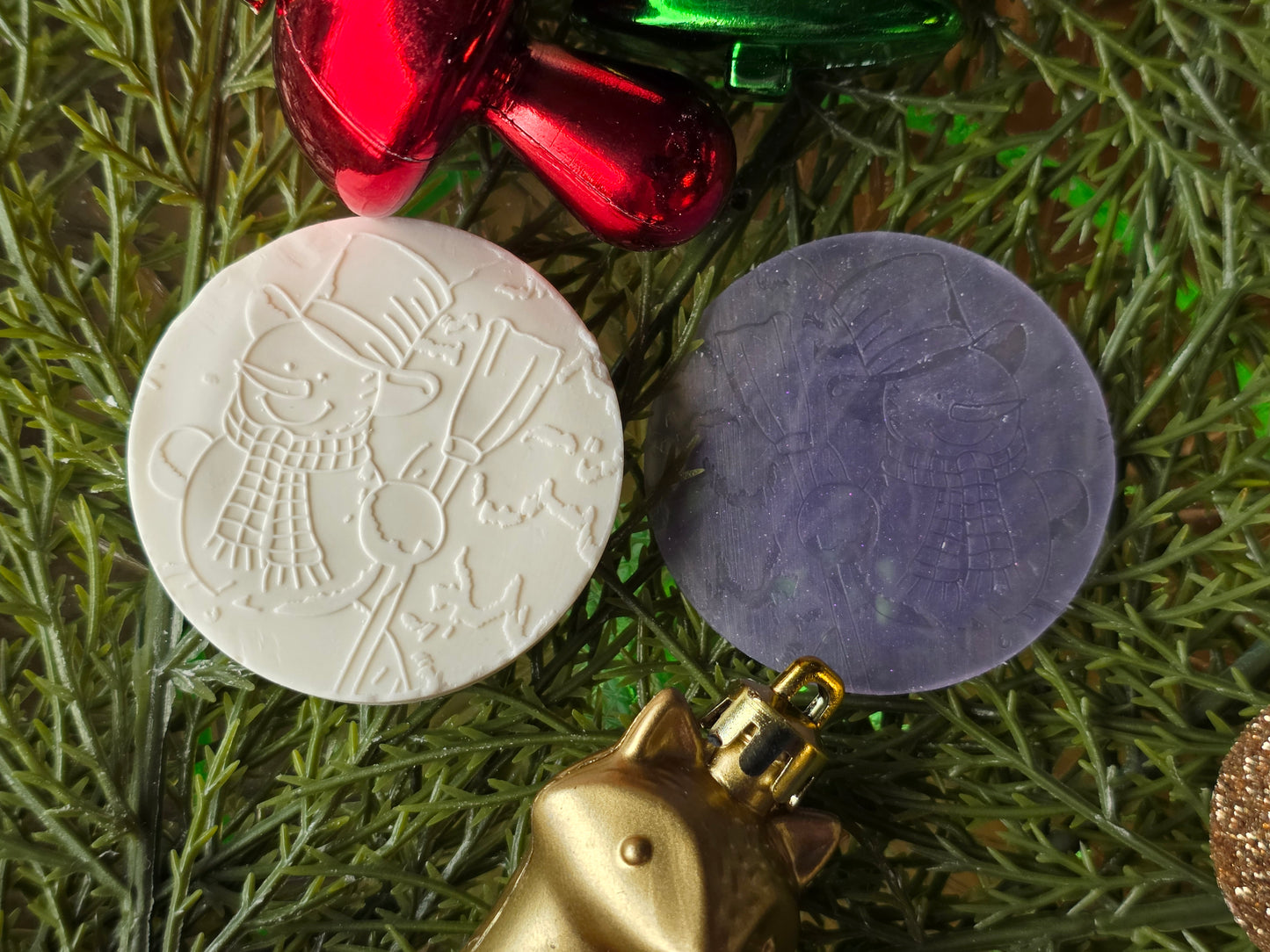 CHRISTMAS PIXIE TOPPERS (1.75) FITS OLDER MINI BENTY MOLDS