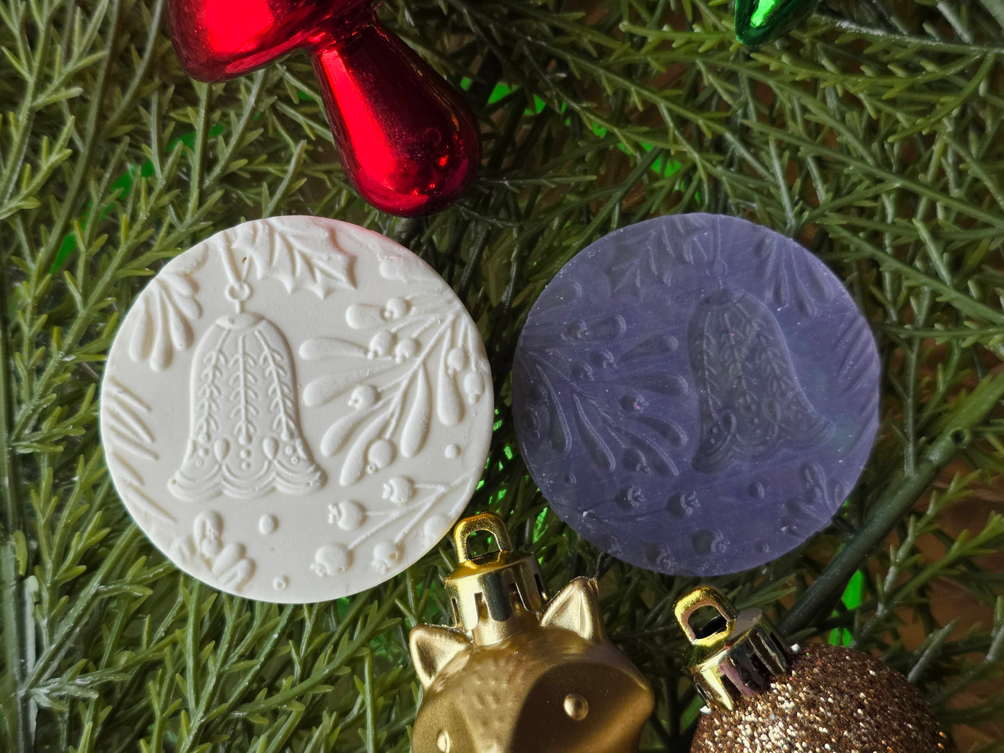 CHRISTMAS PIXIE TOPPERS (1.75) FITS OLDER MINI BENTY MOLDS