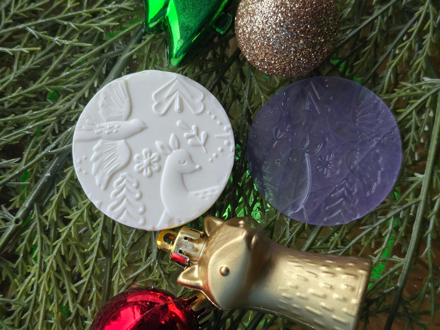 CHRISTMAS PIXIE TOPPERS (1.75) FITS OLDER MINI BENTY MOLDS