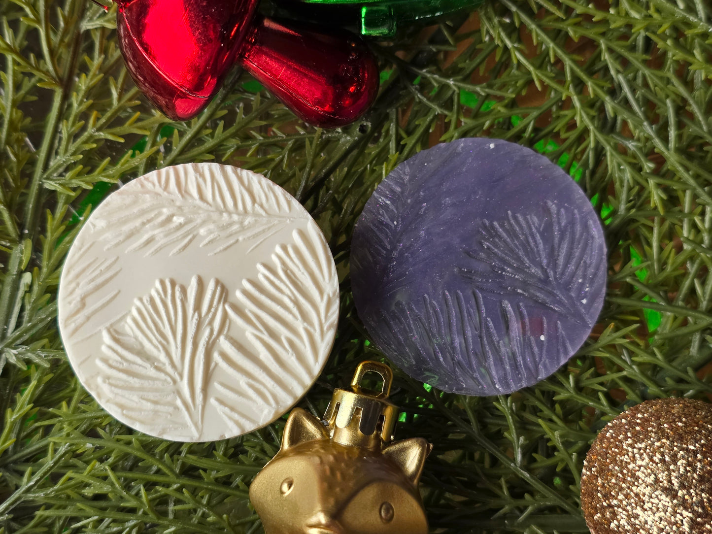 CHRISTMAS PIXIE TOPPERS (1.75) FITS OLDER MINI BENTY MOLDS