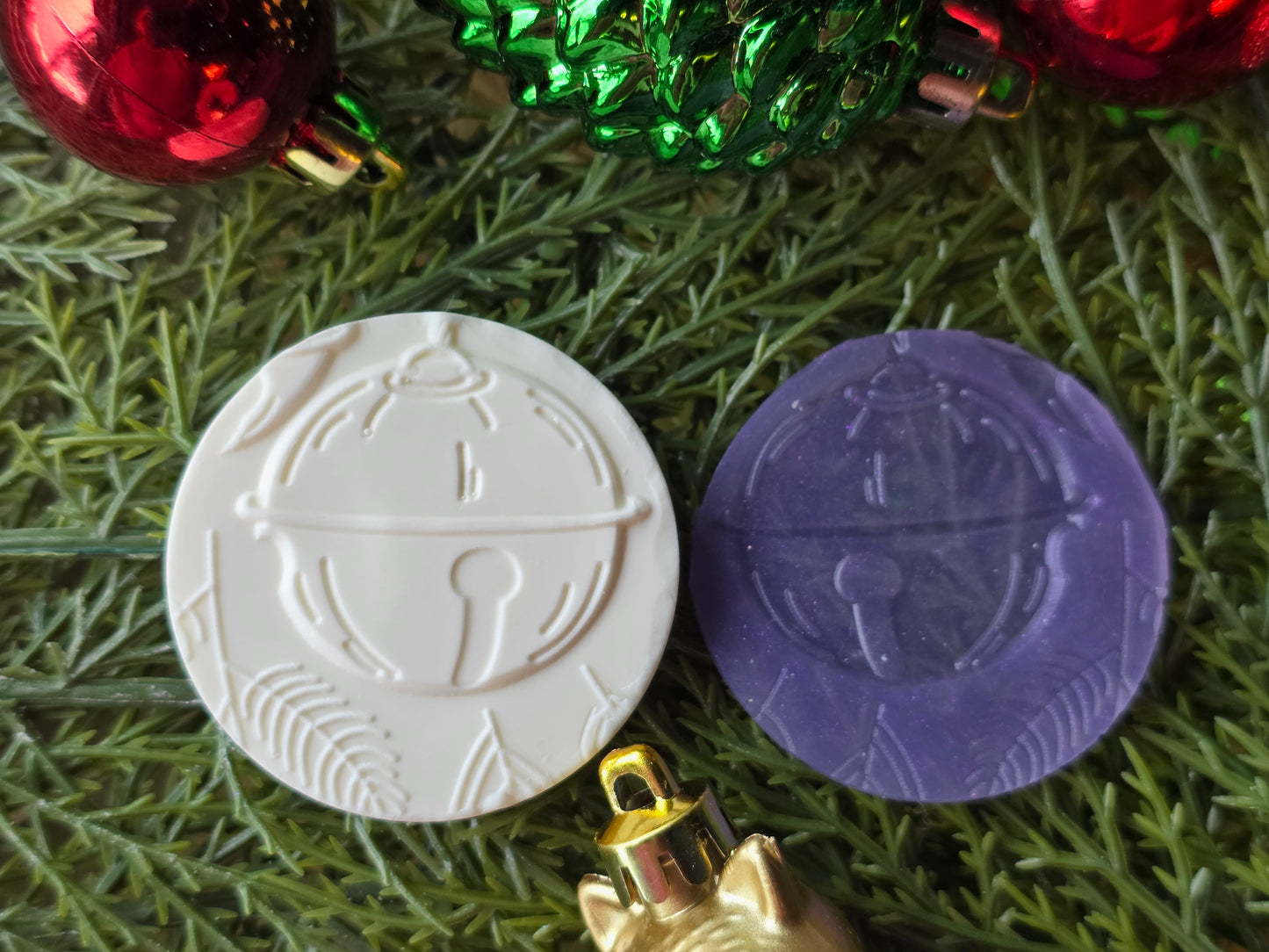 CHRISTMAS PIXIE TOPPERS (1.75) FITS OLDER MINI BENTY MOLDS