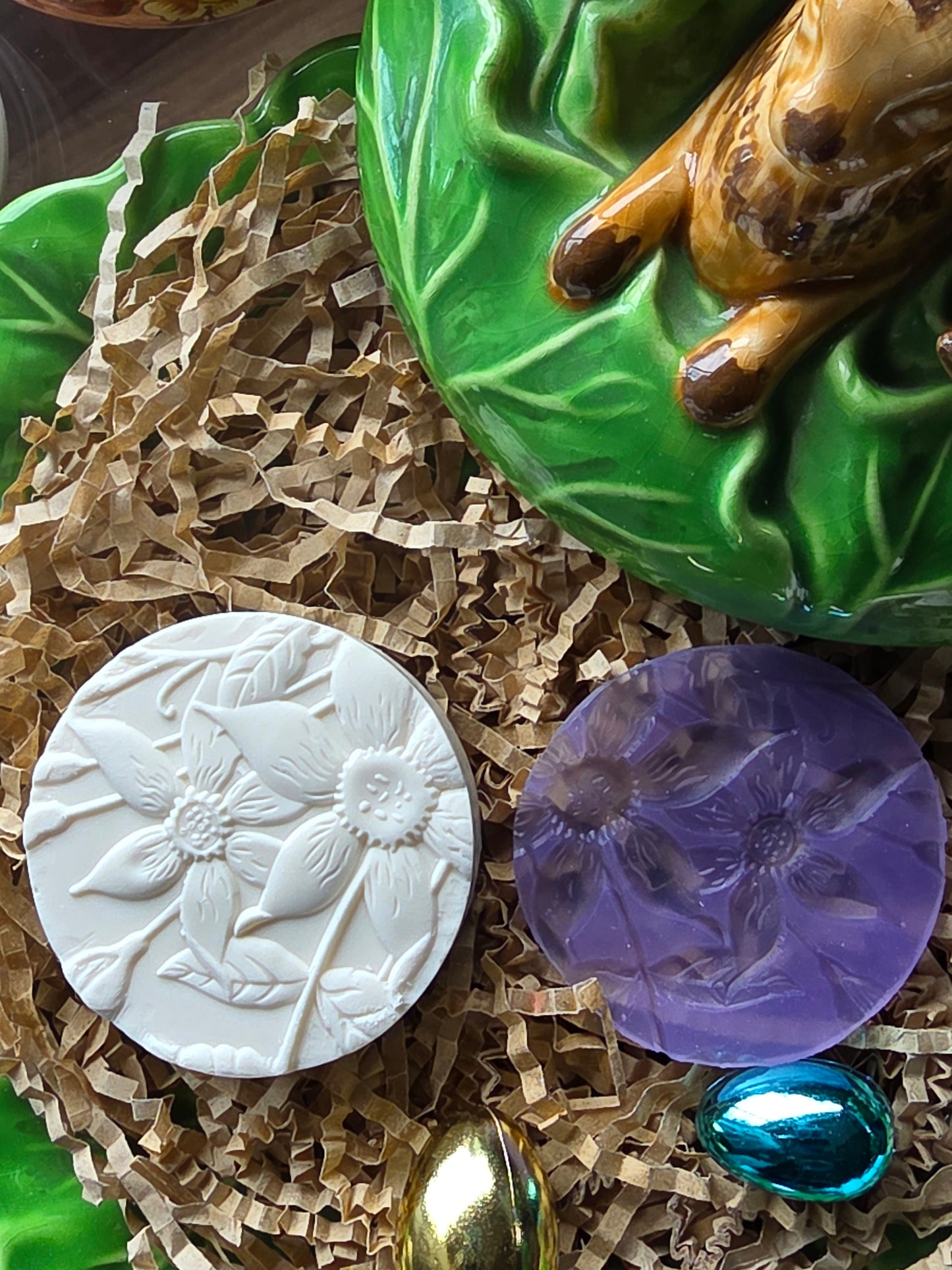 EASTER PIXIE TOPPERS (2 1/8)