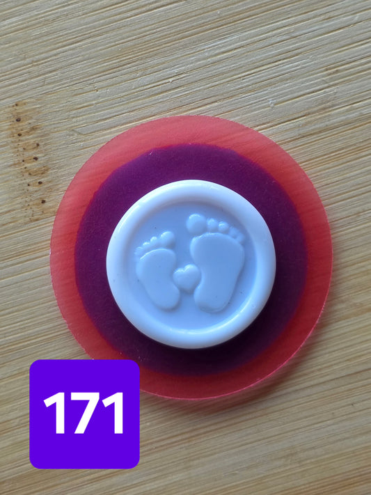 FEET/HANDS MEDALLION CHOCOLATE MOLDS