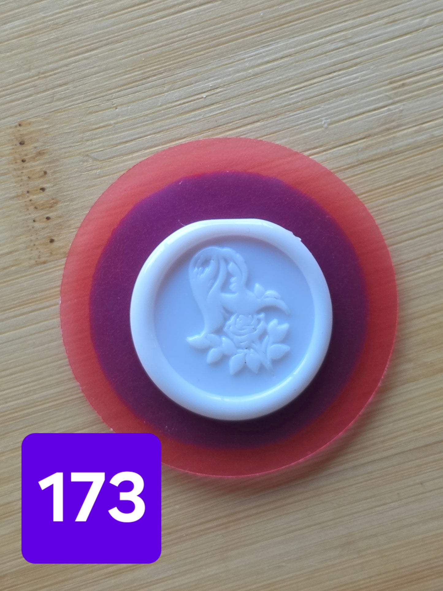 FEET/HANDS MEDALLION CHOCOLATE MOLDS
