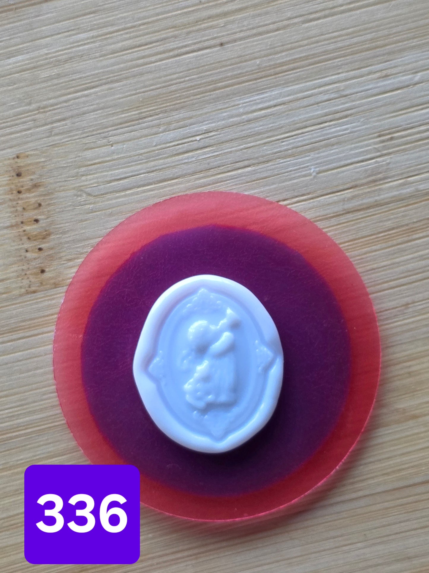 CHRISTMAS MEDALLION CHOCOLATE MOLDS